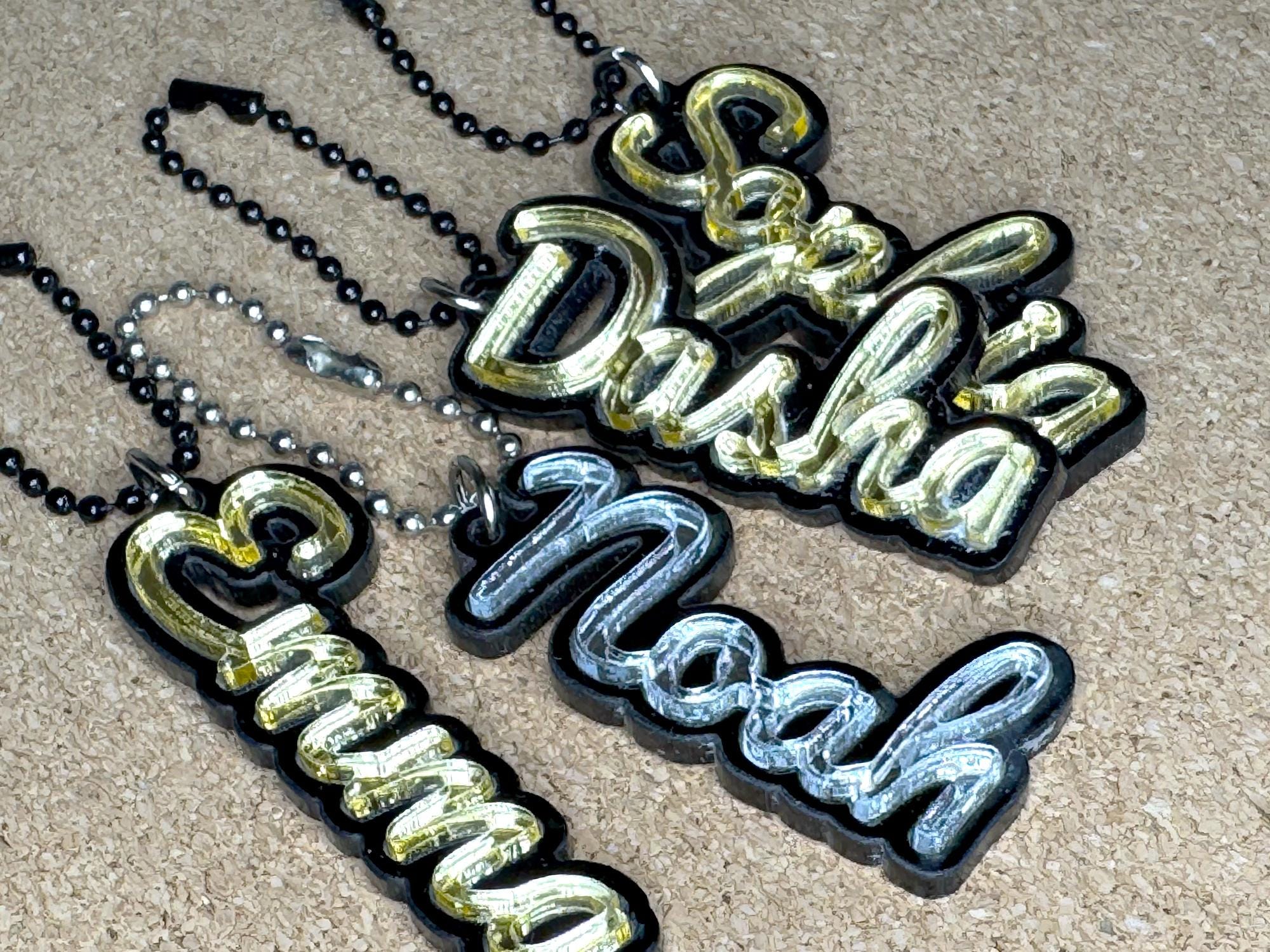 Custom Acrylic Name Keychain – Personalized Bag Tag for Kids, Adults, Teachers & Gifts | Retro Style, Silver or Gold Lettering